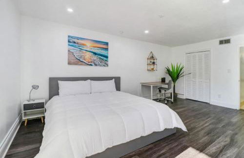 Saddlebrook Gem private condo with Kitchen - Photo 7