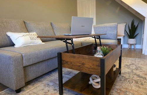 Newly Renovated 2 BDR Home - 5 Min to M5 - Foto 6