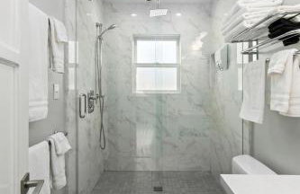 Modern Luxury 2BR Apt in Heart of Ocean Beach - Foto 18