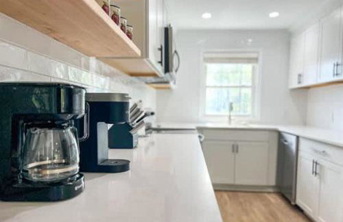 Mayberry on Bayberry Private pool Sleeps 10 - Foto 15