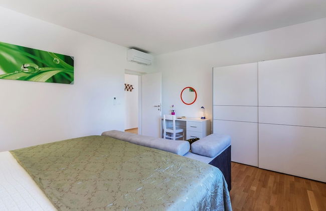 Large Holiday Home With Swimming Pool - Foto 6