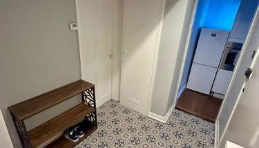 Modern Apartment in the heart of Guildford - Foto 4, Lobby or reception