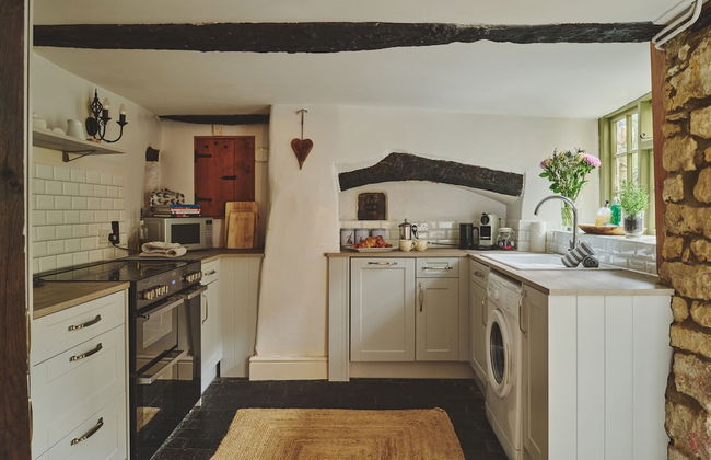 Coniston House - Photo 16