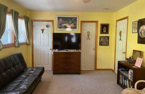 Soundside, canalfront Outer Banks house near ocean - Foto 18