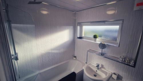 Cozy Shotts House with 2 Bedrooms - Foto 4, Shower