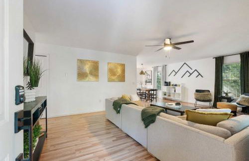 Cozy Retreat w Hot Tub Firepit & Grill near Bryce - Foto 19