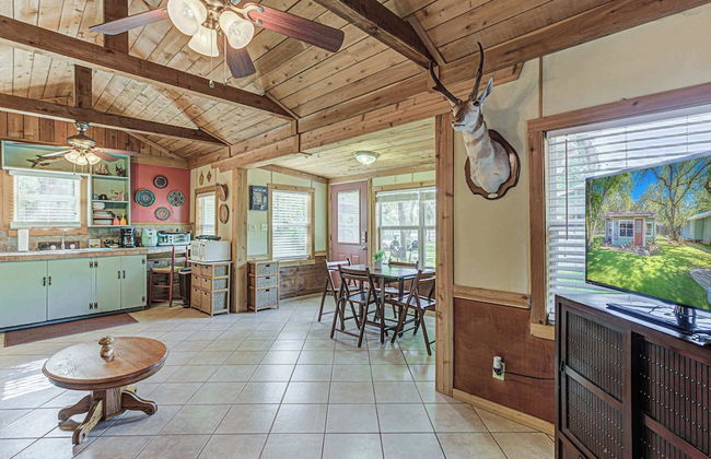 Kingsland Duo 2 Cottages in 1 w/ Lakeview! - Foto 20