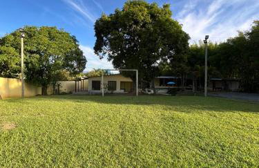 Chácara charmosa com piscina, campo de futebol - Photo 17