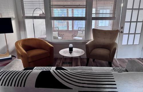 Stylish 1940s Home with Barn Guest House - Foto 23