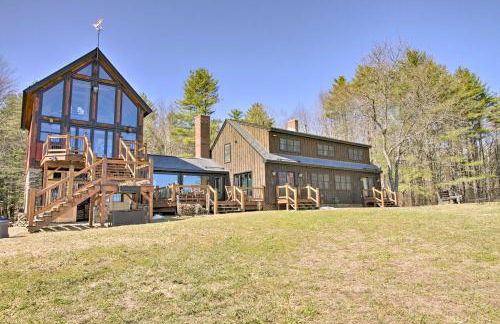 Timeless Red Sox Retreat with Scenic Mountain Views! - Foto 31