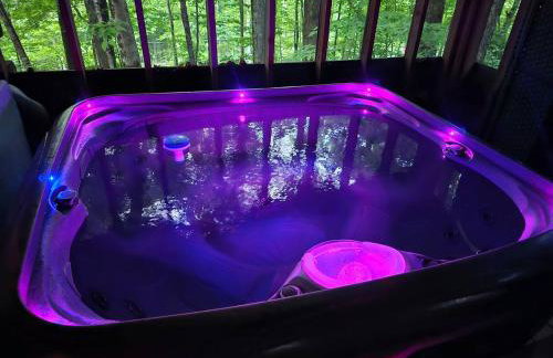 Spring Couples Getaway Hot Tub plus 500Mbps - Foto 15