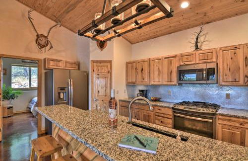 Stunning Home with Fire Pit, 11 Mi to Mt Yale! - Foto 3