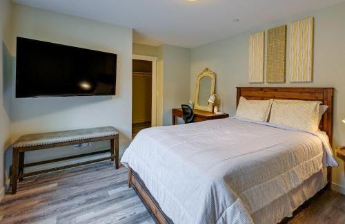 Easy Commuting! Modern SeaTac Unit with Fireplace - Foto 17