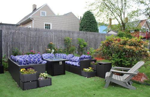 NEW! Family-Friendly Getaway -1 Mi to Dtwn Salem w Roof Deck & Tiki Bar - Foto 73