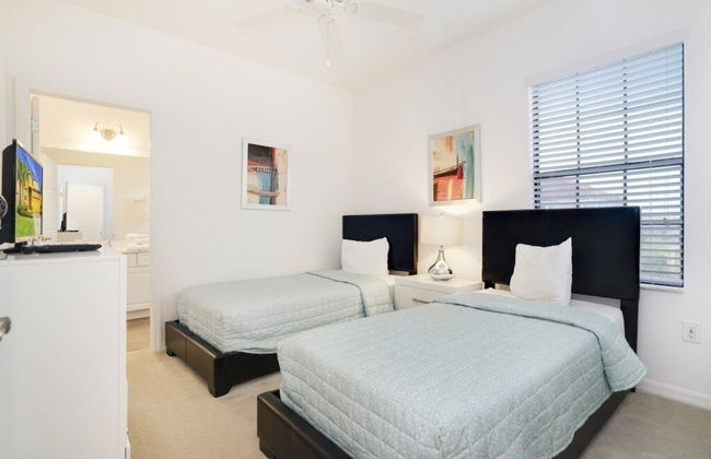 Beautiful 4 Bedroom Home Near Disney! 4 Villa by Redawning - Foto 4