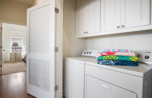 Beach Front Cottage with Beautiful Ocean Views! - Foto 18