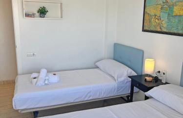 Playa y montaña 1ª linea Piscina Parking AC - Foto 36