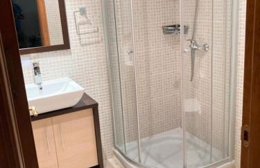 Modern Apartment in Benahavis Village Centre with Underground Parking - Photo 30