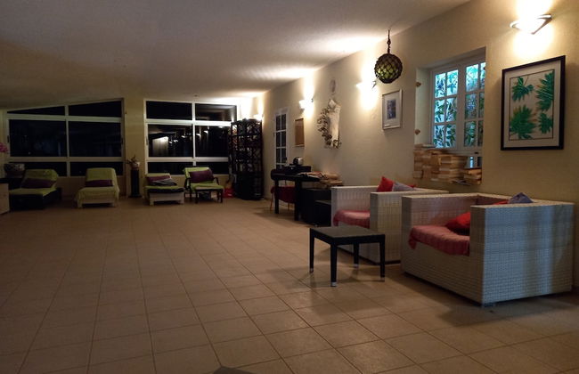 Rustic 1-bed Bungalow in Parque Holandés - Photo 24