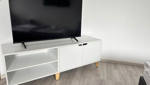 ClTY FLAT SAARLOUlS - Foto 5