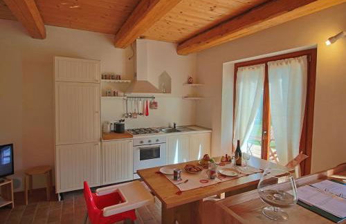 Cottage in Montelabbate with Pool & Forest - Foto 21