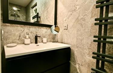 Montmartre en rez-de-jardin - Foto 26