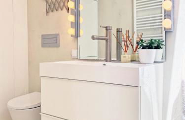 Modern Beautiful House - Photo 17