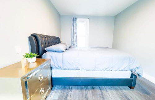 Perfect 6BR Stay Near Niagara Falls & Attractions - Foto 23