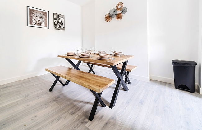 Modern Town Center Apartments Aldershot - Photo 26