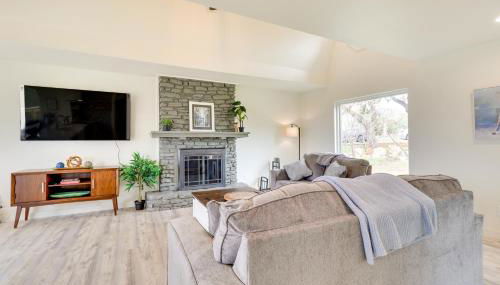 Serene Burnet Getaway with Buchanan Lake Views! - Foto 5