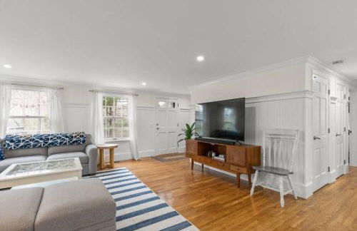 Retreat by the Hot Tub & Fire Pit, Dog-Friendly! - Foto 36