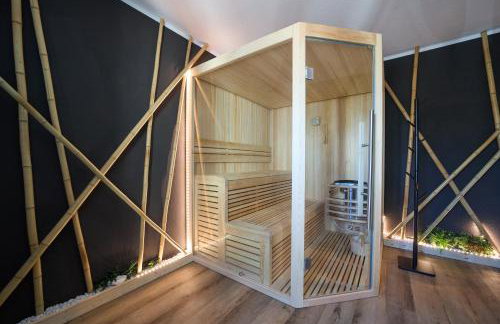 Home of spa - Photo 9