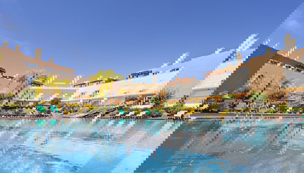 CG 11A - Pool - Cabanas Gardens - Foto 1, Habitación