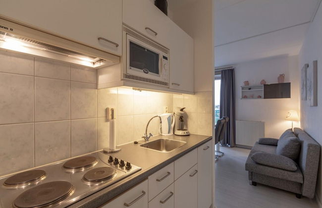 An Apartment That is Attractively Furnished - Foto 29