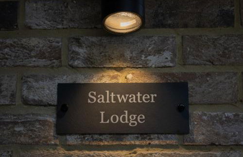 Saltwater Lodge - Air Conditioned 75yrd to the sea - Photo 41