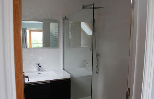 Boutique double room with country village views - Photo 4