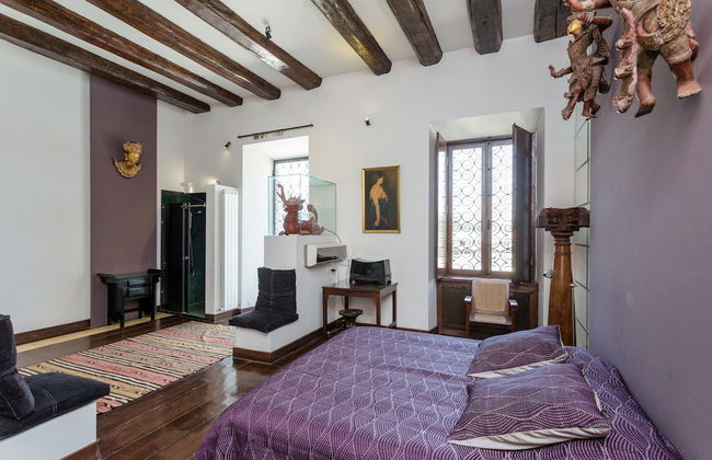 Castle in Old Town - Photo 30