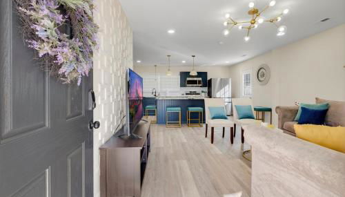 Chic home with king bed in Raleigh - Foto 5