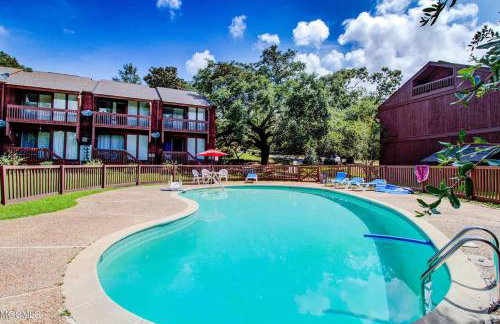 Lakeside Villa - Quite Location, walk to the pool and to the Country Club - Foto 4