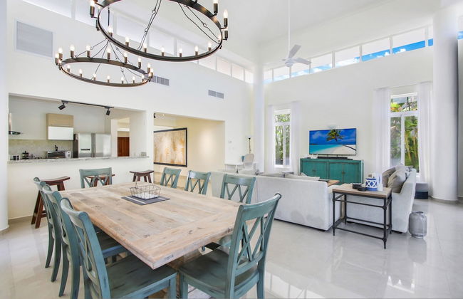 Luxury Golf Villa in Bavaro Cocotal Palma Real Pool Jacuzzi Staff - Foto 23