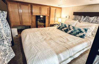 Texas Timber Loft - Photo 3