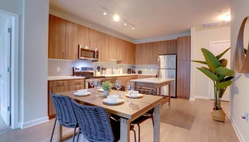 Tranquil Stay Near Monuments and Metro - Foto 5