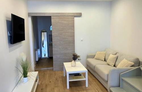 Beau Duplex moderne et calme - gare & centre - idéal pro-couple-famille - Foto 1