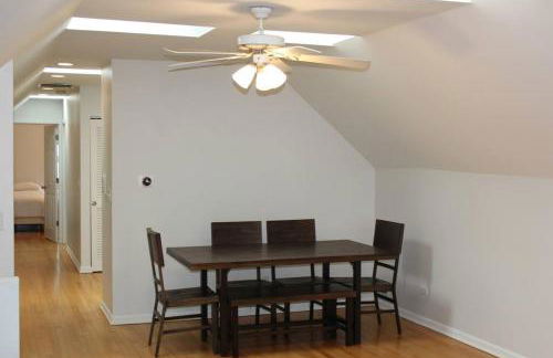 ENTIRE BUILDING-Walk to Lincoln Park or The Beach - Foto 17