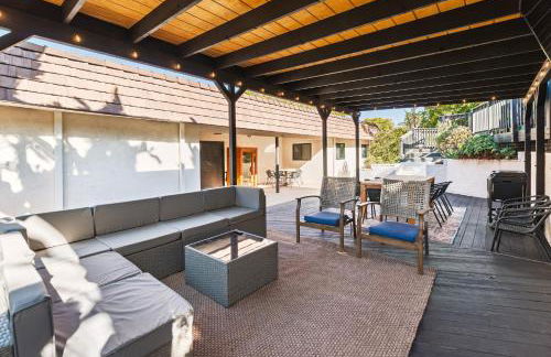 5BR Oasis with Pool, Arcade, Sauna - Photo 61