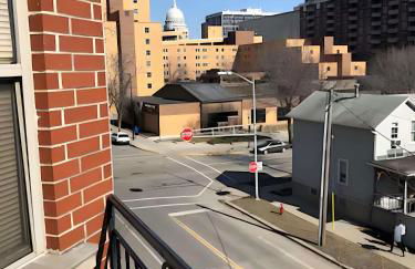 Jacuzzi Loft-1Br Extnd Stay Near Capitol - Foto 9