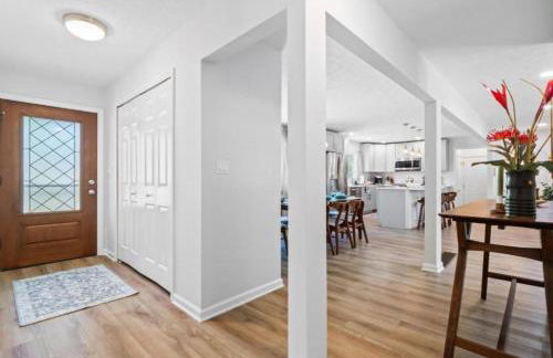 Spacious and Luxury Designed Ranch with Game Room - Foto 29