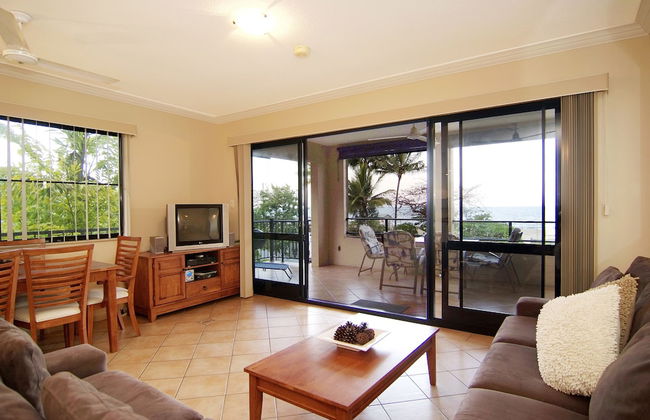 The Mediterranean Beachfront Apartments - Foto 22