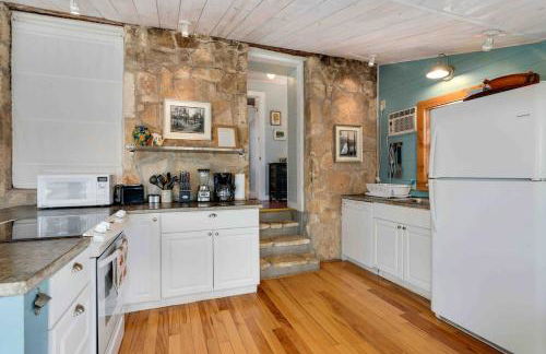 FAMILY RIVER RETREAT! PRIVATE MEDINA RIVER ACCESs! - Foto 8