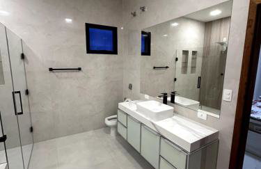 Casarão Guarapari - Setiba - Casa de Temporada Inteira Privativa para Grupos e Famílias - Foto 29